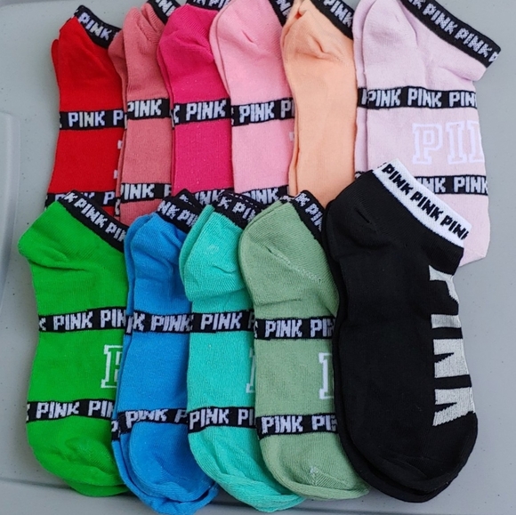 PINK Victoria's Secret Accessories - 5 pairs PINK socks